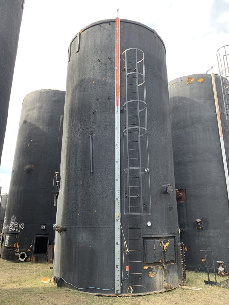 Surplus / Used 1000 BBL Production Oil Tanks for Sale in Alberta Saskatchewan Canada oil equipment oil storage 3