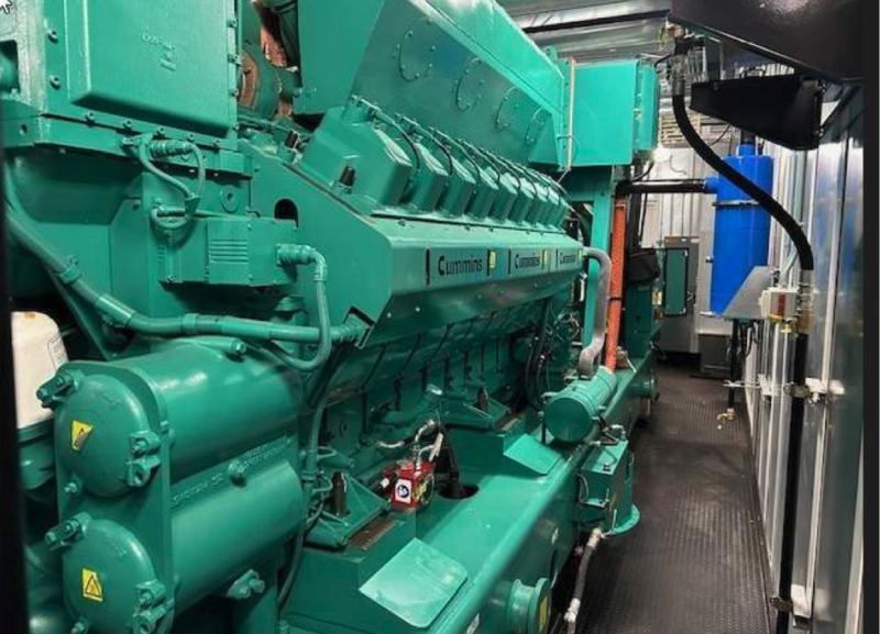 LIMITED-TIME SEALED BID! Never-used Two (2) x 2MW 60Hz 12.47kV Cummins QSV-91 Enclosed Natural Gas Generator Packages CJV-U569 - Image 4